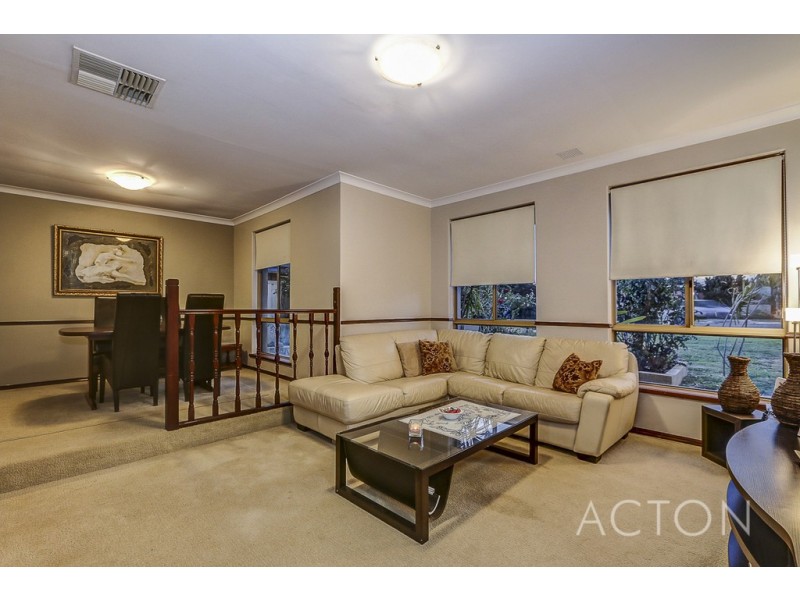 30 Farrington Road, Leeming WA 6149