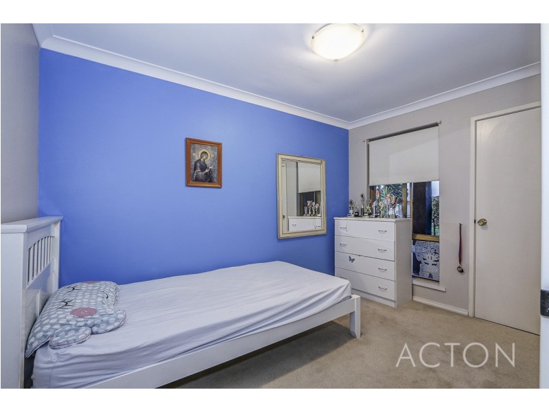 30 Farrington Road, Leeming WA 6149