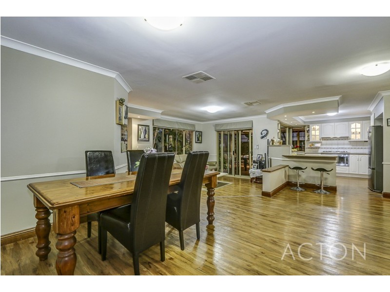 30 Farrington Road, Leeming WA 6149