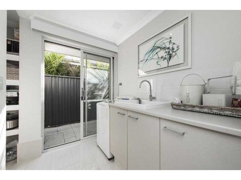 5 Dempsey Road, Piara Waters WA 6112