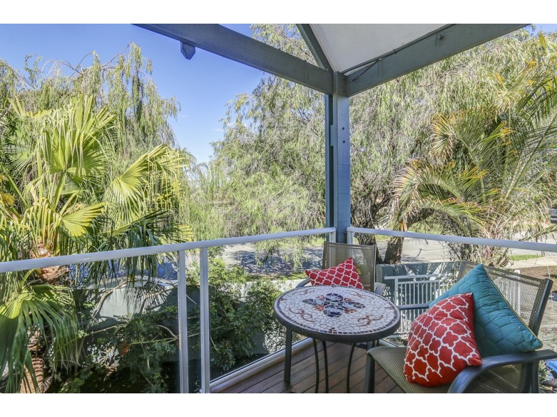 1/13 Helm Street, Mount Pleasant WA 6153
