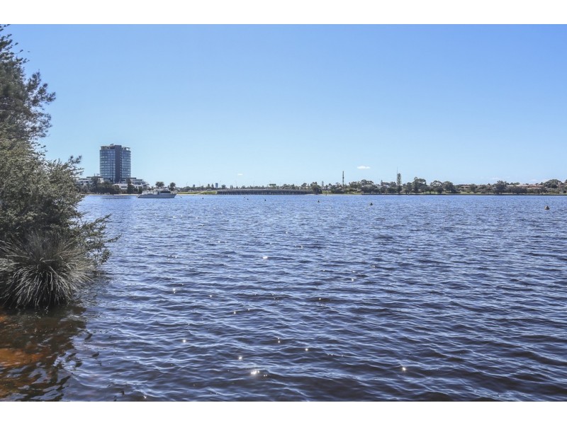 1/13 Helm Street, Mount Pleasant WA 6153