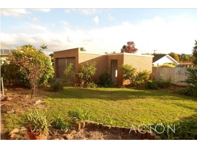 43 Bass Road, Bull Creek WA 6149