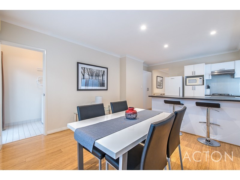 30 Speedy Cheval Street, East Fremantle WA 6158