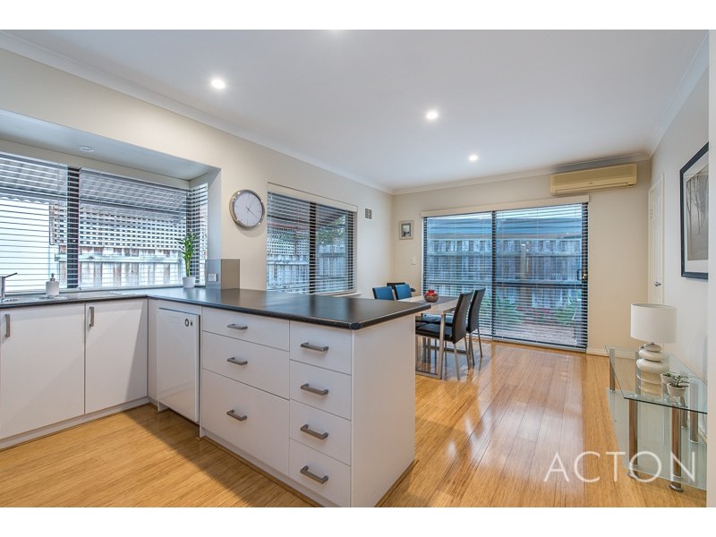 30 Speedy Cheval Street, East Fremantle WA 6158