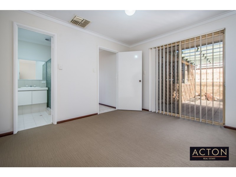 55b Holman Street, Alfred Cove WA 6154