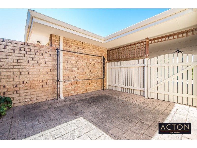 55b Holman Street, Alfred Cove WA 6154