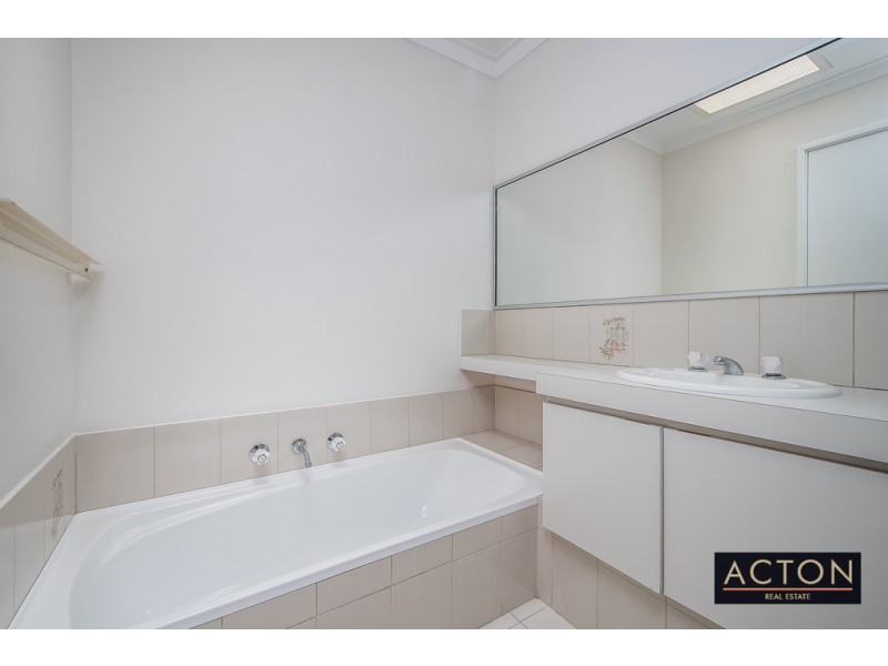 55B Holman Street, Alfred Cove WA 6154