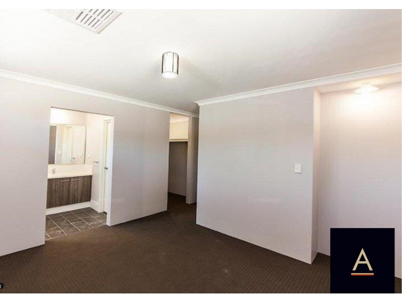 17 Crellin Way, Cloverdale WA 6105