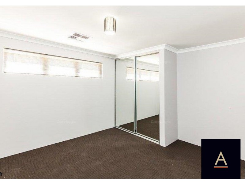 17 Crellin Way, Cloverdale WA 6105