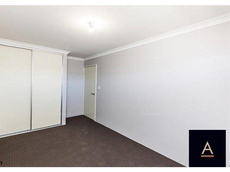 17 Crellin Way, Cloverdale WA 6105