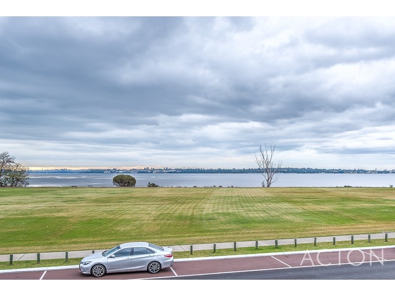25B DUNKLEY AVENUE, Applecross WA 6153