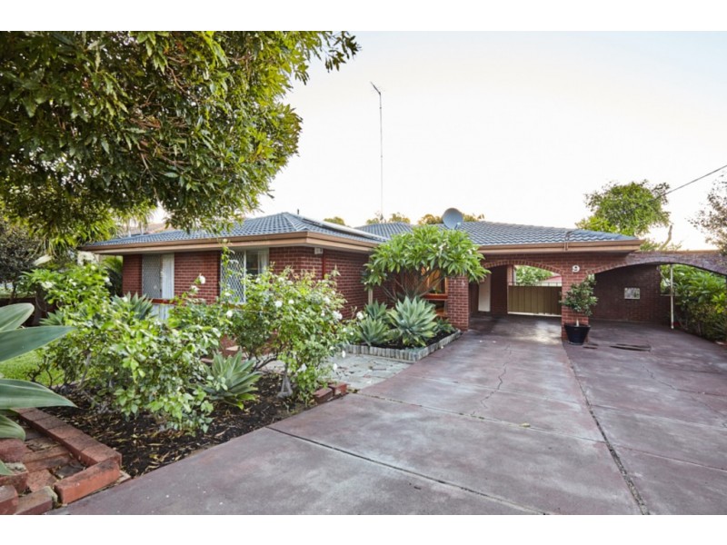 9 Ashbourne Way, Hamilton Hill WA 6163