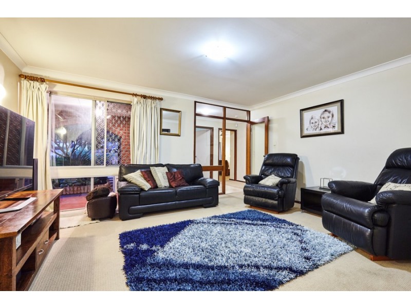 9 Ashbourne Way, Hamilton Hill WA 6163