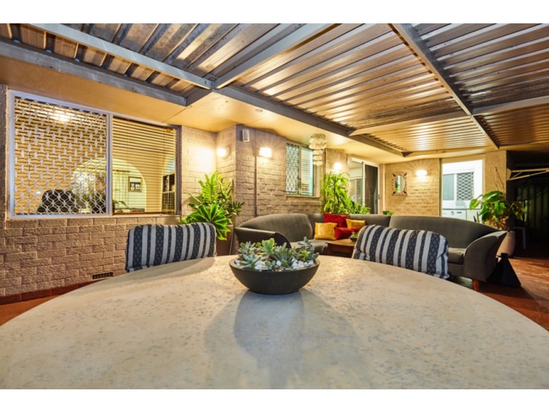 9 Ashbourne Way, Hamilton Hill WA 6163