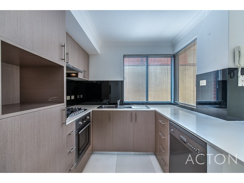 4/13-17 Groves Avenue, Attadale WA 6156