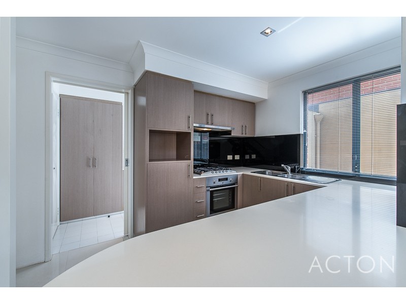 4/13-17 Groves Avenue, Attadale WA 6156