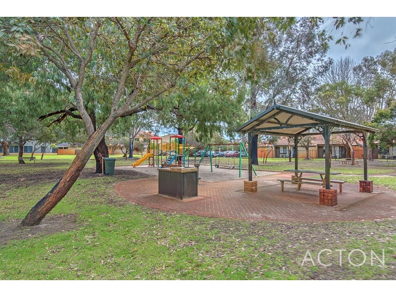 4/13-17 Groves Avenue, Attadale WA 6156