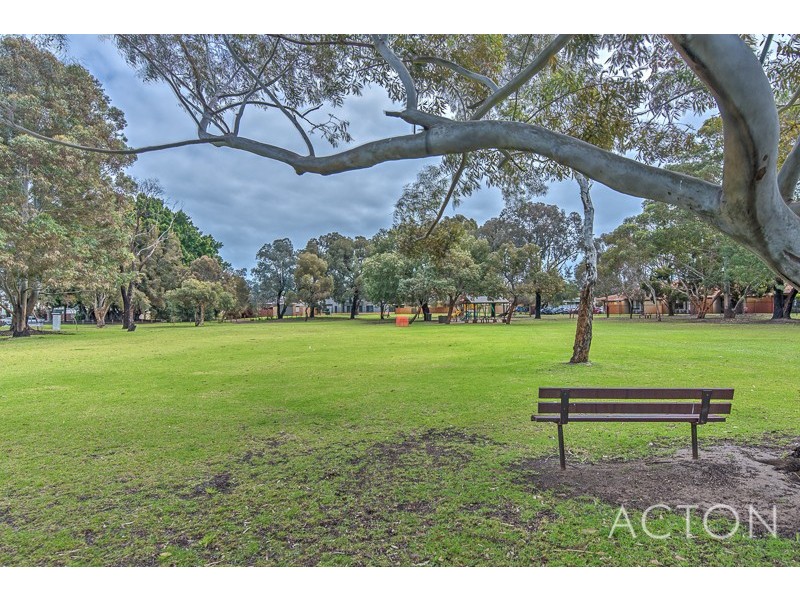 4/13-17 Groves Avenue, Attadale WA 6156