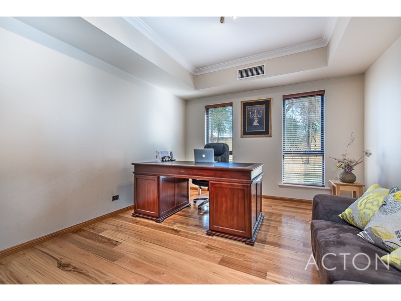 12 Lutey Road, Attadale WA 6156