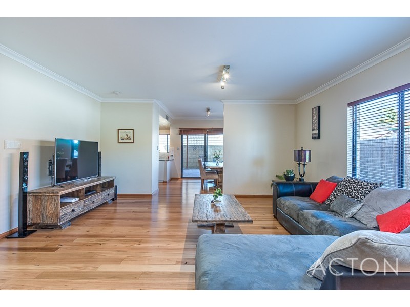 12 Lutey Road, Attadale WA 6156