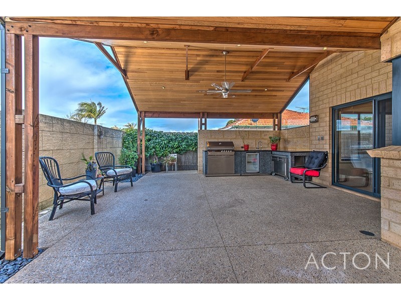 12 Lutey Road, Attadale WA 6156