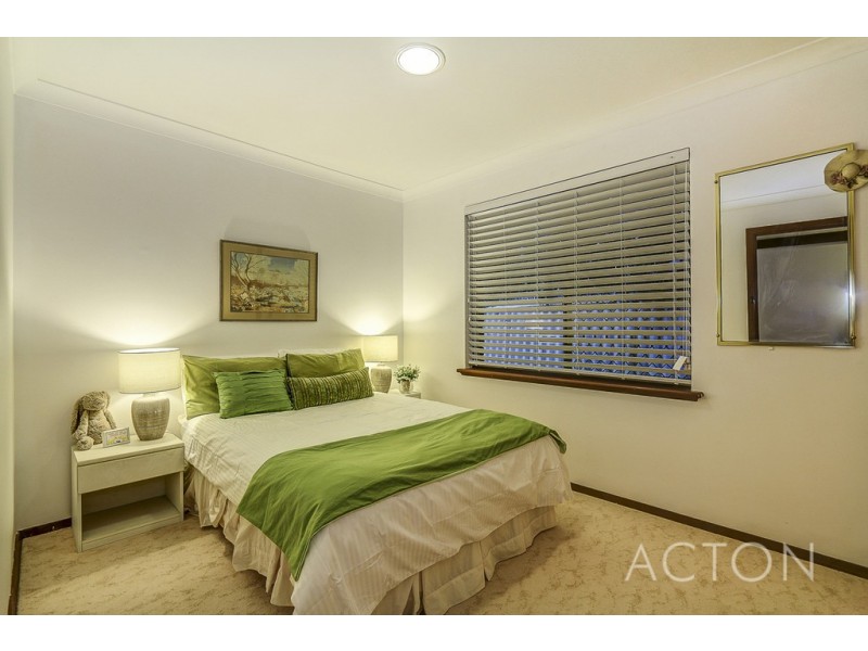 32 Stanbury Way, Booragoon WA 6154