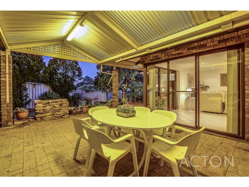 32 Stanbury Way, Booragoon WA 6154
