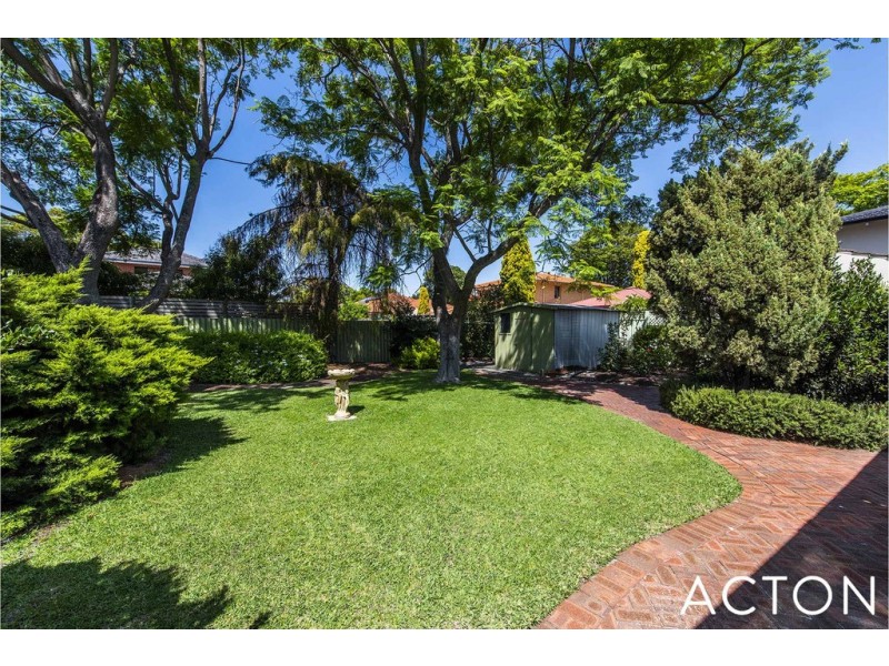 36 Alness Street, Applecross WA 6153