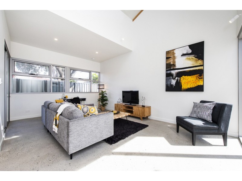 7a Cowan Street, Alfred Cove WA 6154