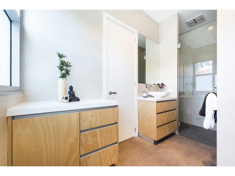 7a Cowan Street, Alfred Cove WA 6154