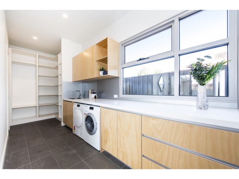 7a Cowan Street, Alfred Cove WA 6154