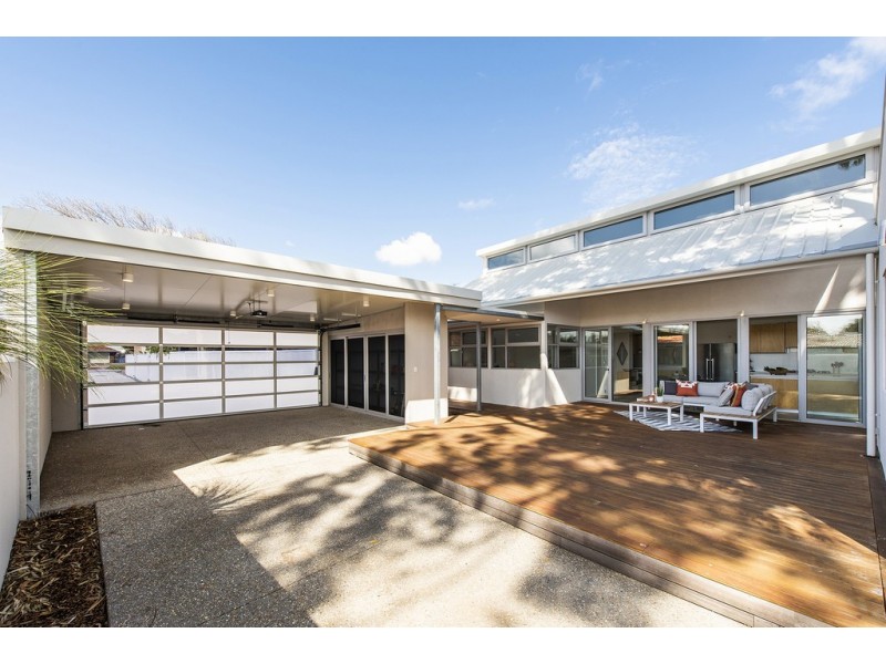 7a Cowan Street, Alfred Cove WA 6154