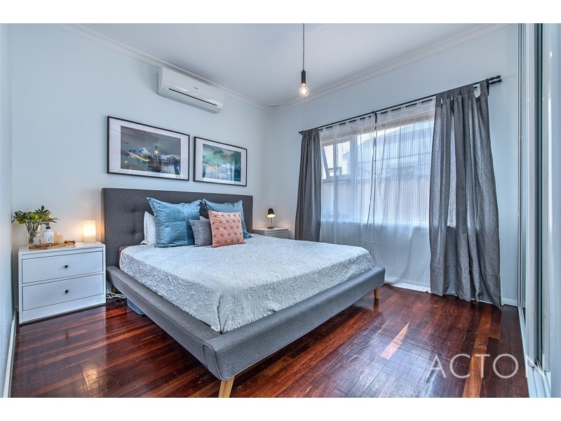 27 Mullings Way, Myaree WA 6154