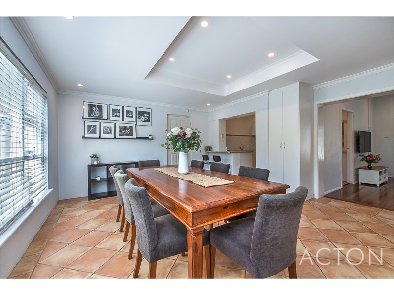 27 Mullings Way, Myaree WA 6154
