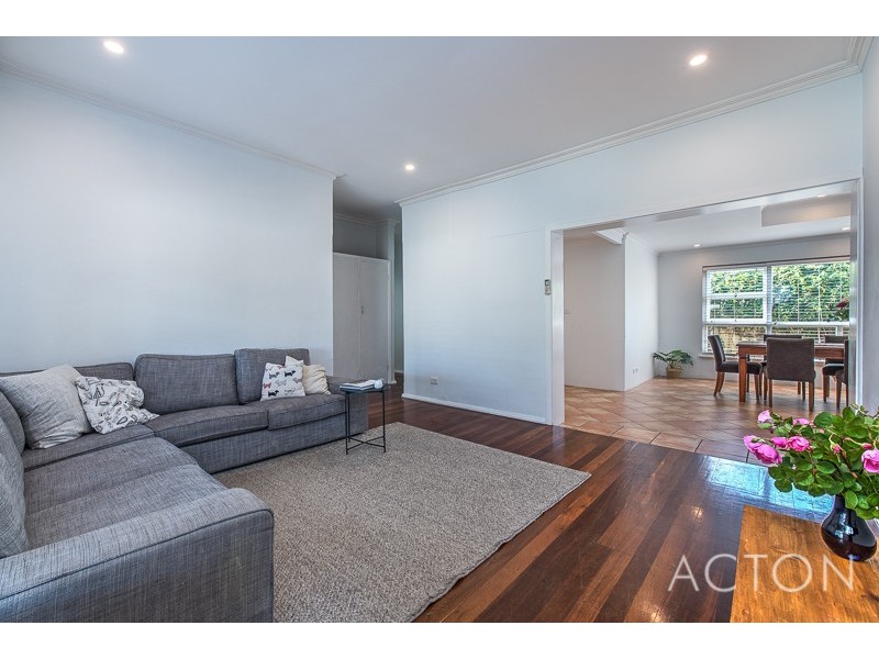 27 Mullings Way, Myaree WA 6154