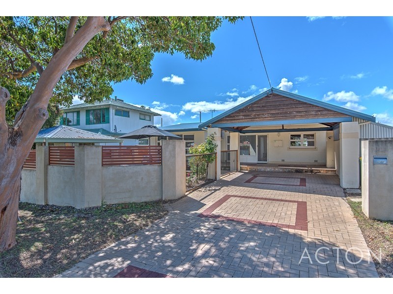 27 Mullings Way, Myaree WA 6154
