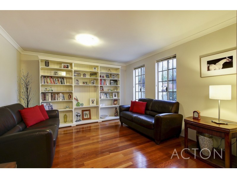 28 Ullapool Road, Mount Pleasant WA 6153