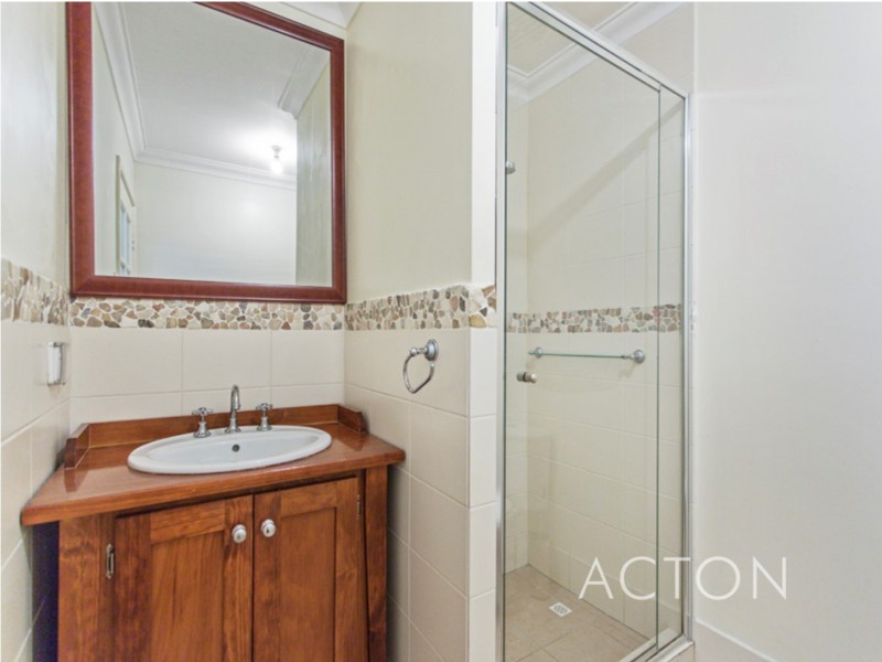 7/25B Ullapool Road, Applecross WA 6153