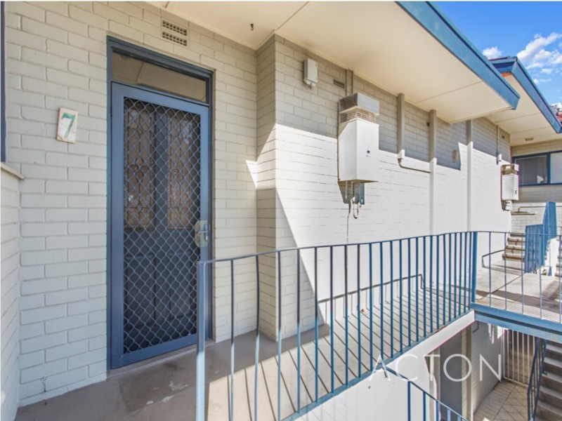 7/25B Ullapool Road, Applecross WA 6153