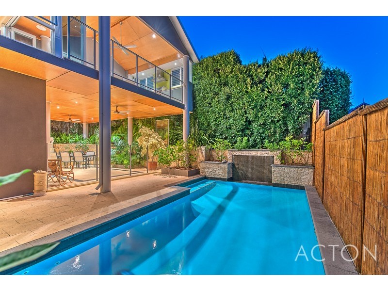 12 Hawkins Street, Mount Pleasant WA 6153