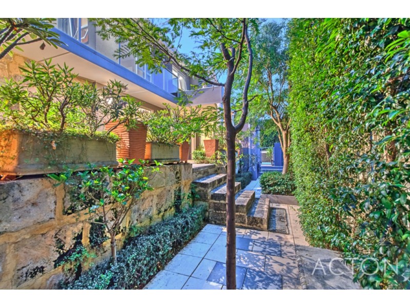 12 Hawkins Street, Mount Pleasant WA 6153