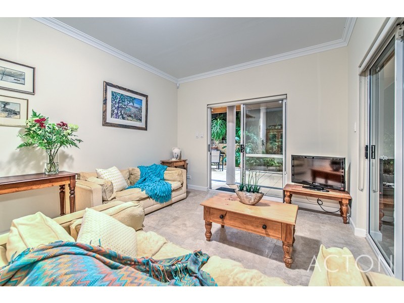 12 Hawkins Street, Mount Pleasant WA 6153