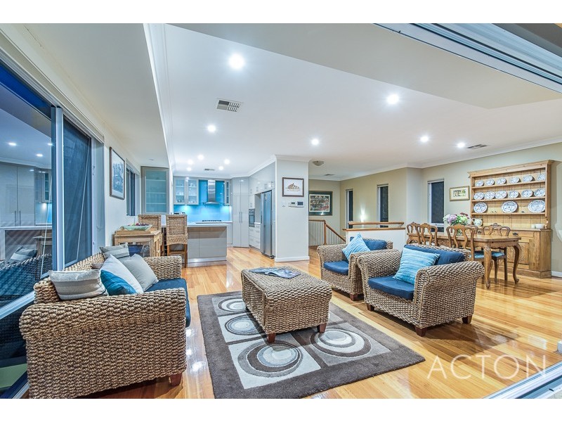 12 Hawkins Street, Mount Pleasant WA 6153