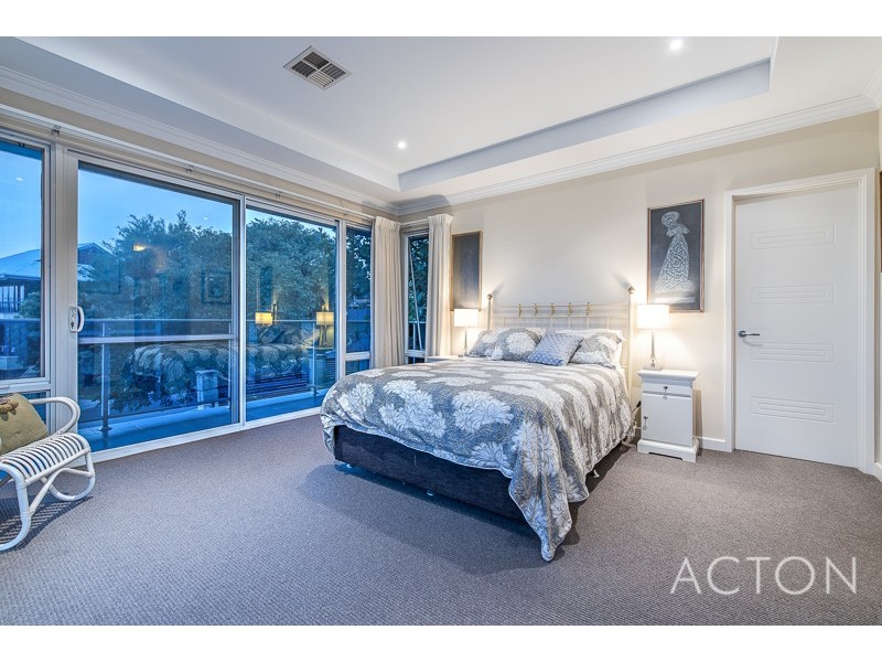 12 Hawkins Street, Mount Pleasant WA 6153