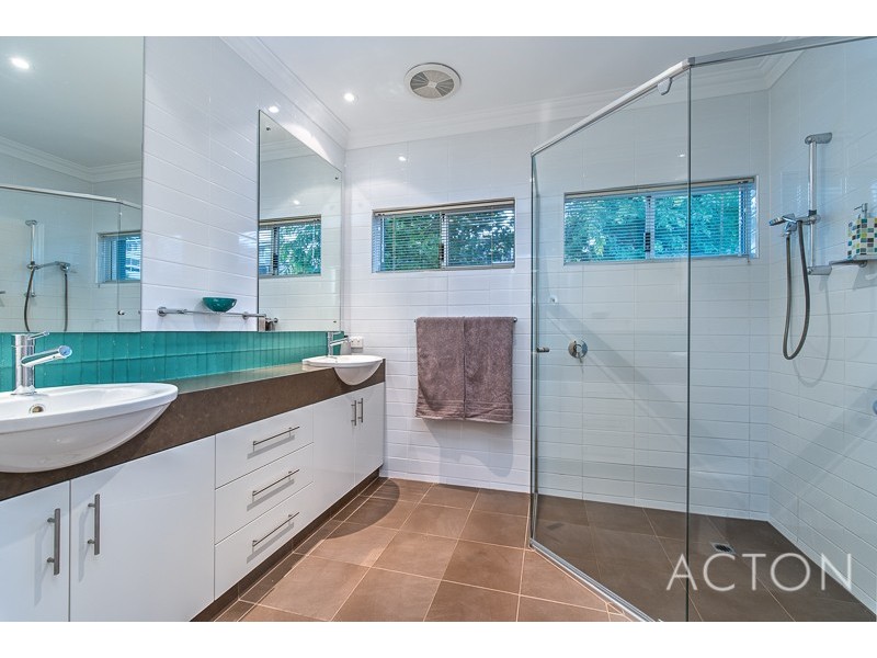 12 Hawkins Street, Mount Pleasant WA 6153