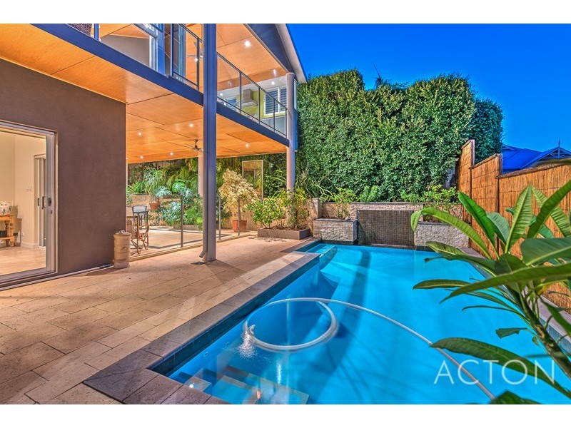 12 Hawkins Street, Mount Pleasant WA 6153