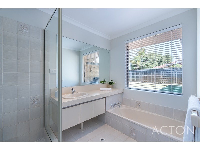 28 Stephenson Gardens, Winthrop WA 6150