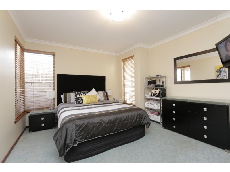 3/1 Cleopatra Street, Palmyra WA 6157