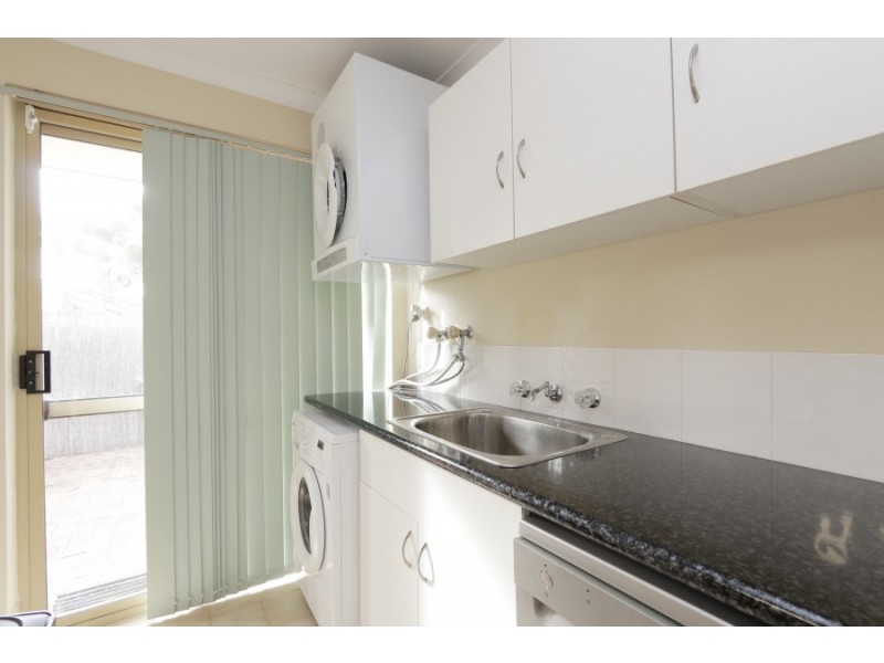 3/1 Cleopatra Street, Palmyra WA 6157